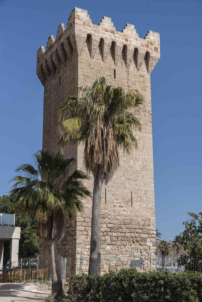 Mallorca - Palma 114 - Torre de Paraires.jpg
